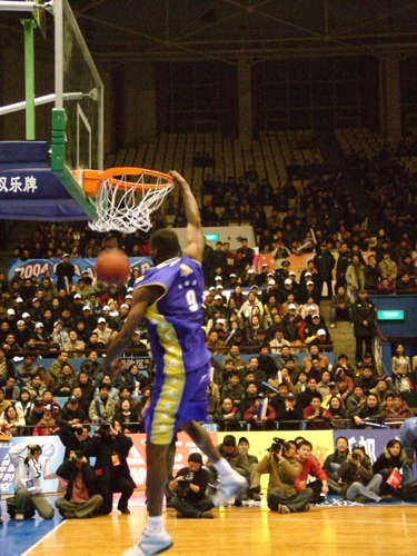 篮球比赛不